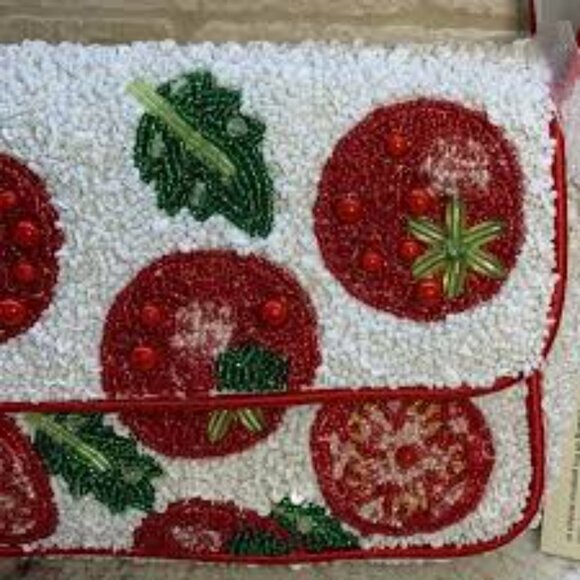 Viral Tik Tok Beaded tomato white red Handmade in India purse bag - Picture 4 of 9